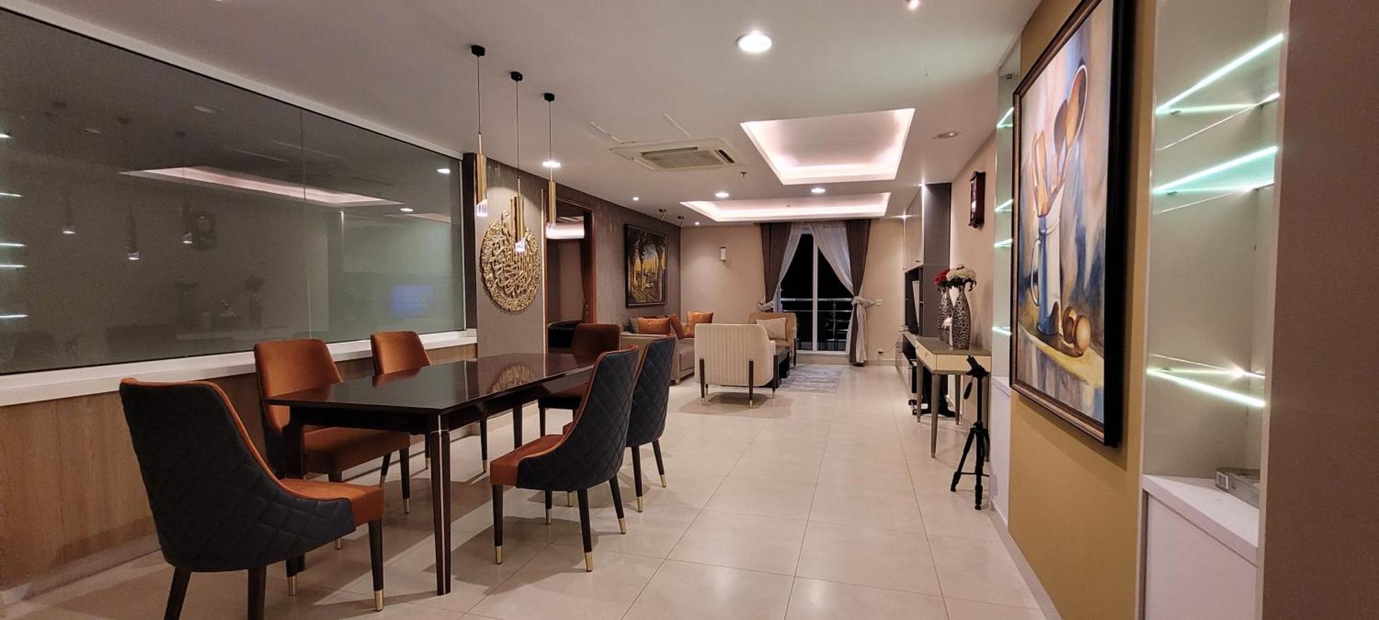 Goldcrest Luxury Apartments Лахор Екстериор снимка