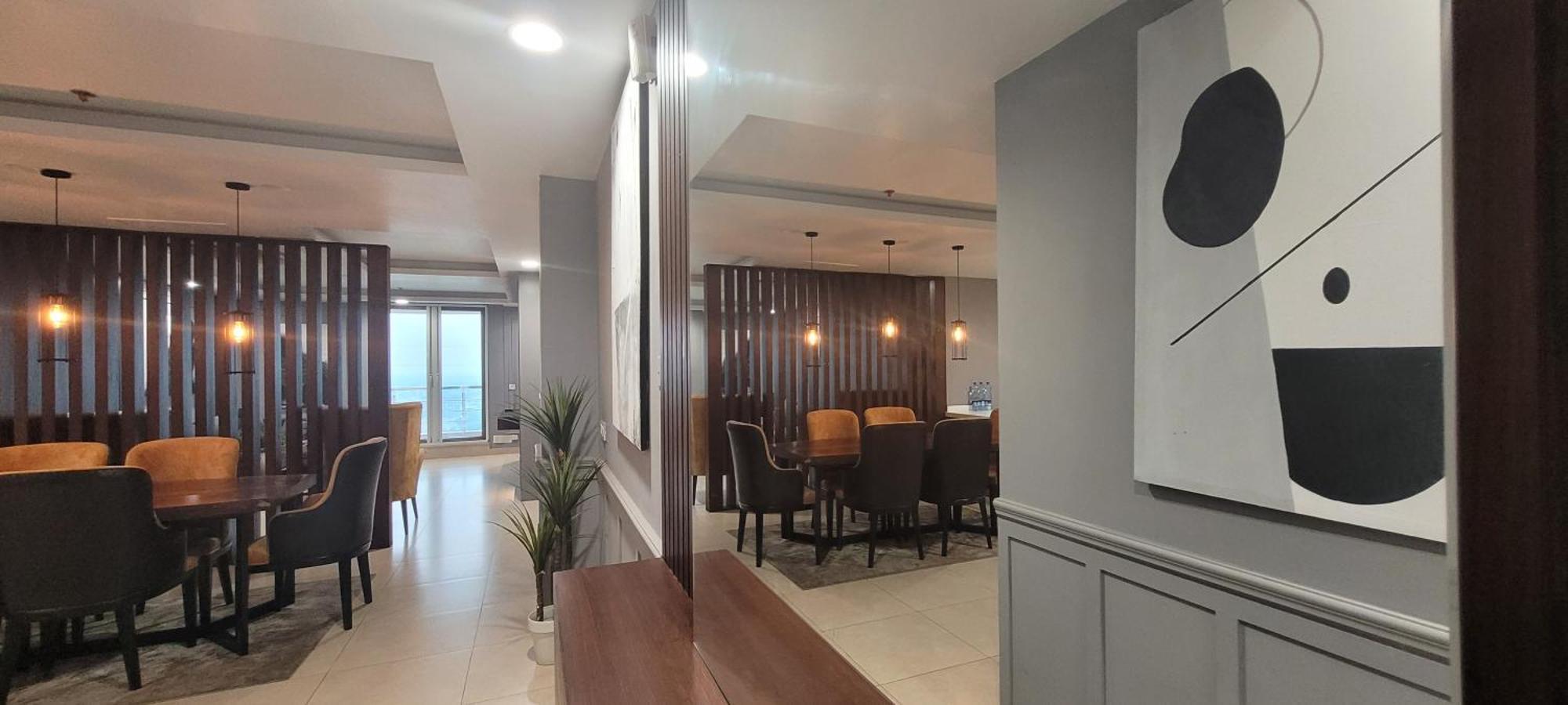 Goldcrest Luxury Apartments Лахор Екстериор снимка