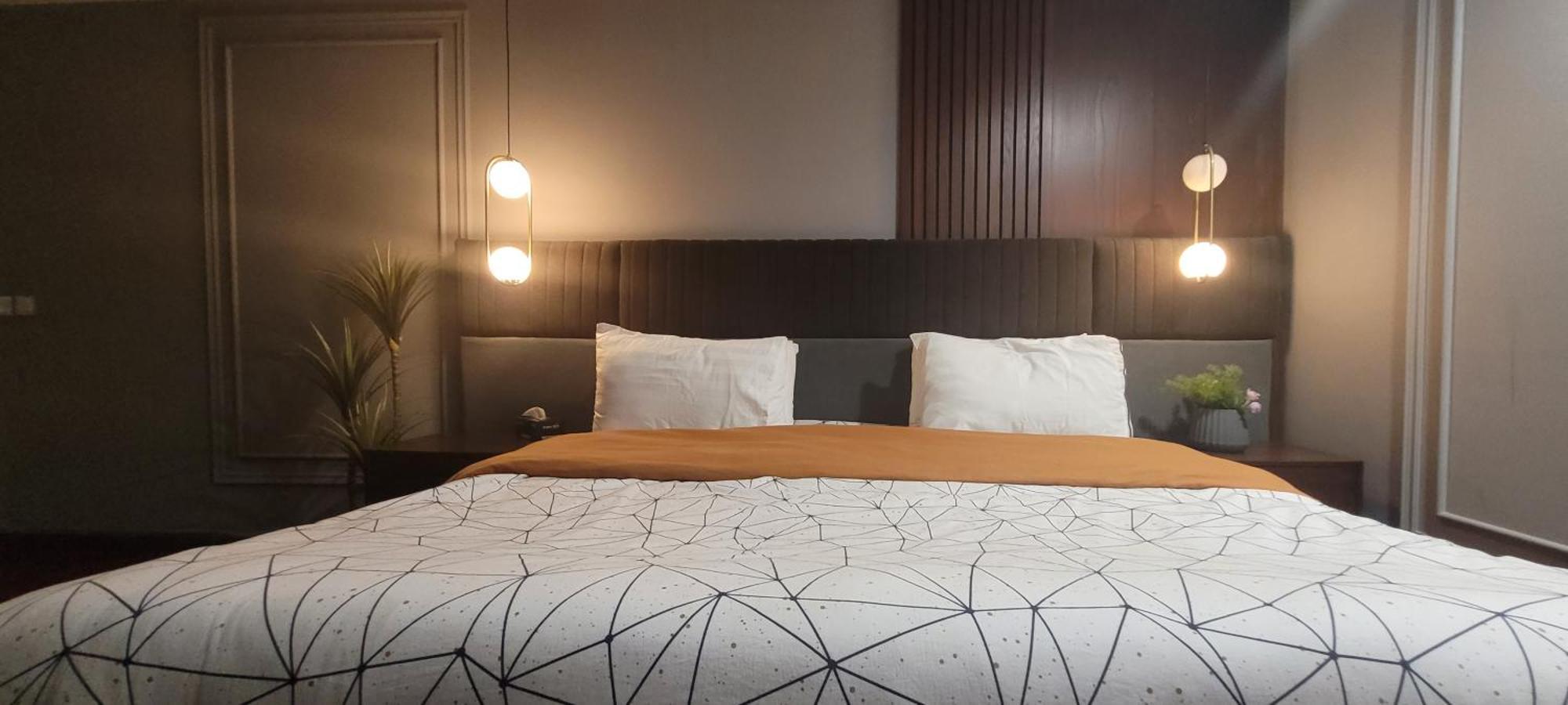 Goldcrest Luxury Apartments Лахор Екстериор снимка