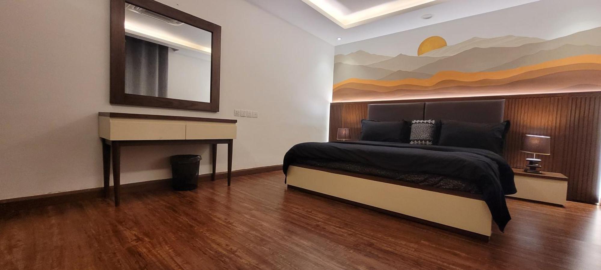 Goldcrest Luxury Apartments Лахор Екстериор снимка