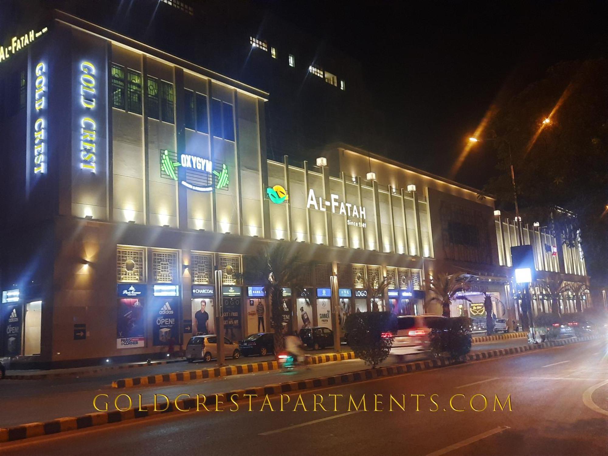 Goldcrest Luxury Apartments Лахор Екстериор снимка