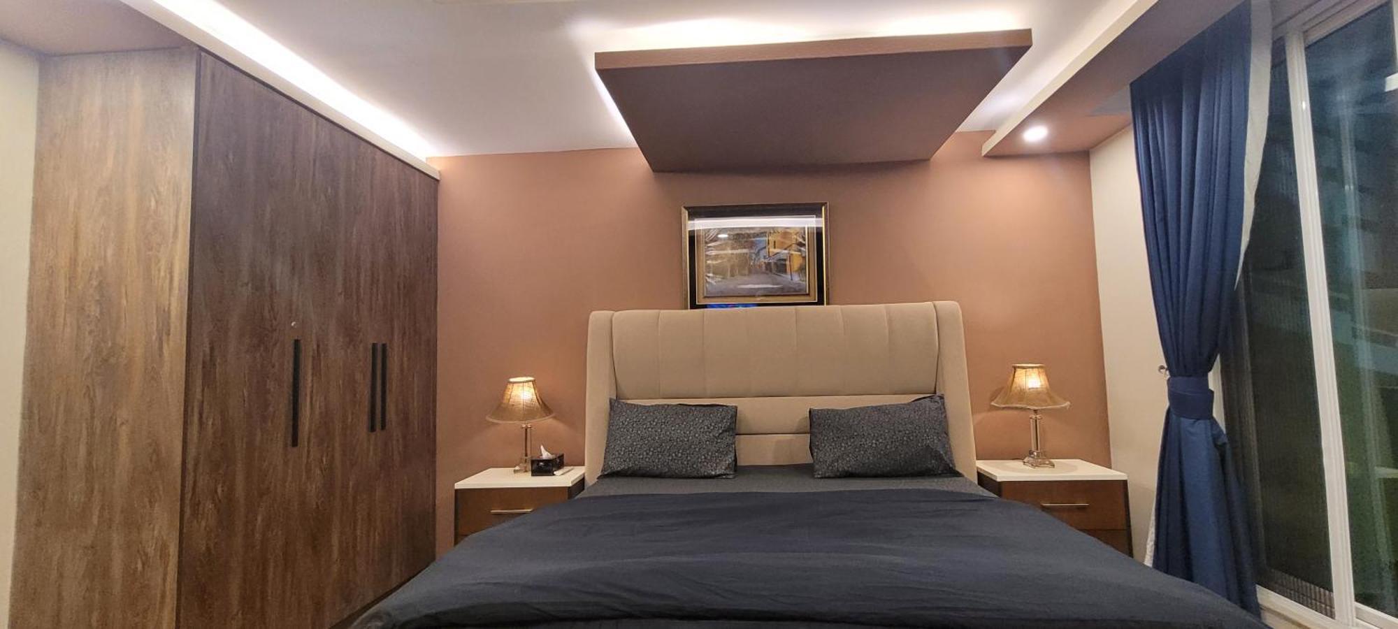 Goldcrest Luxury Apartments Лахор Екстериор снимка