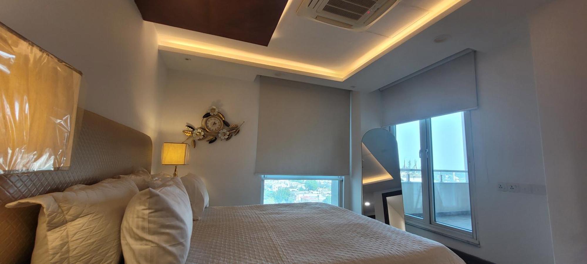 Goldcrest Luxury Apartments Лахор Екстериор снимка